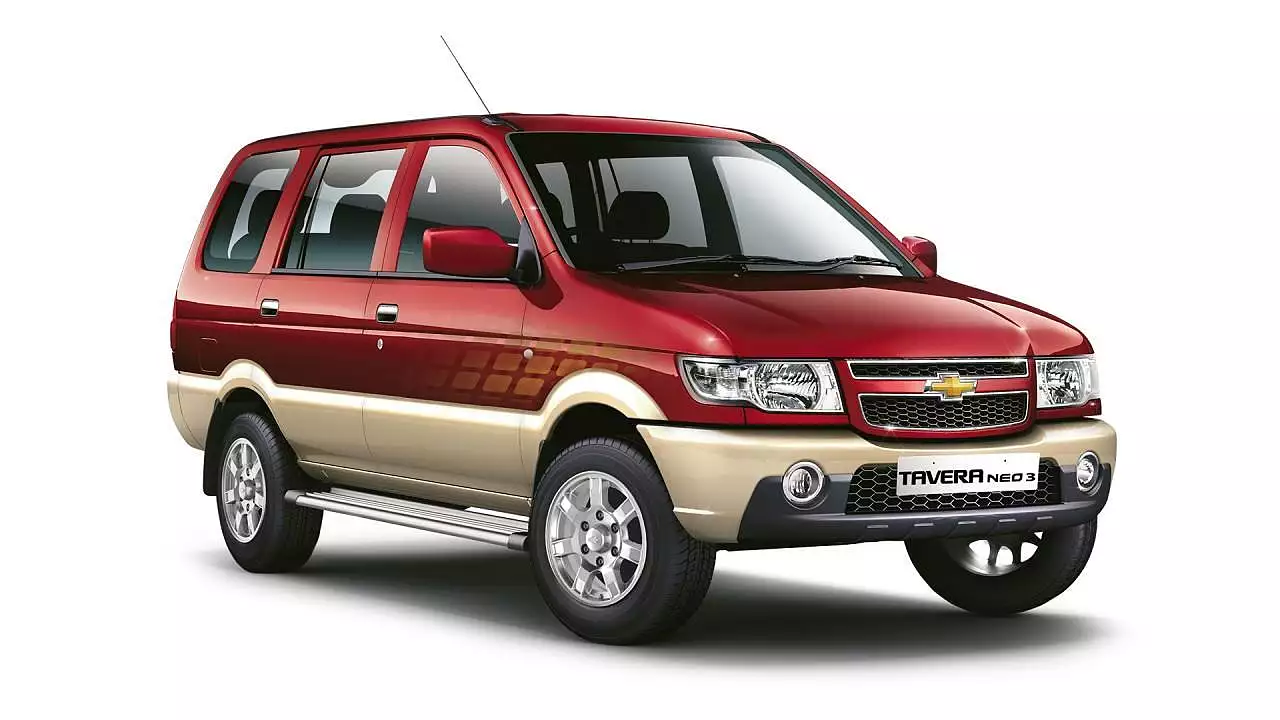 Chevrolet Tavera Right Front Three Quarter 49908_ol