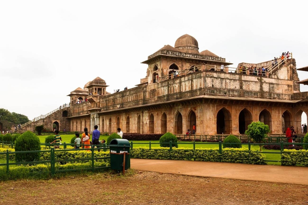 mandu fort